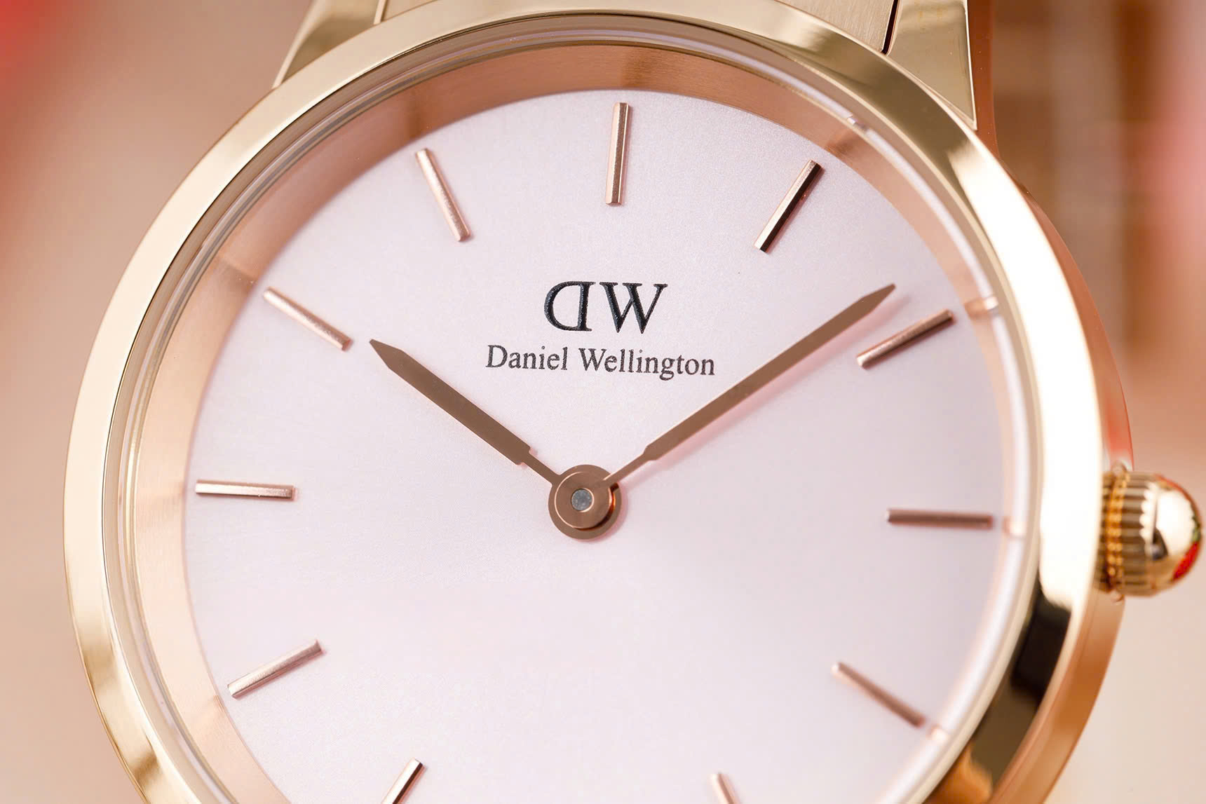 Đồng hồ nữ Daniel Wellington Iconic Link Melrose Light Pink Dial Watch DW00100369 12