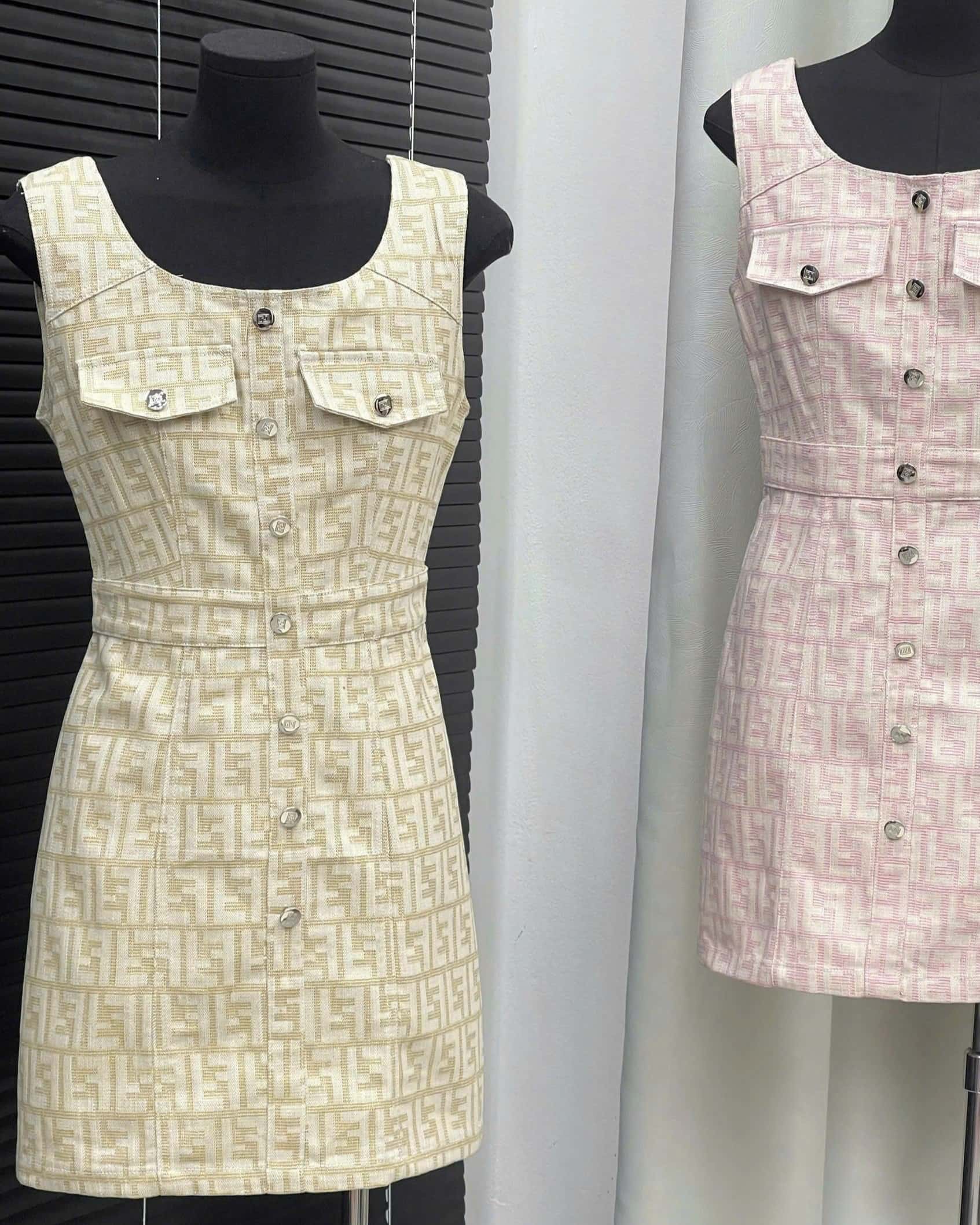  Áo đầm sát nách nữ vàng kem hồng Fendi 15