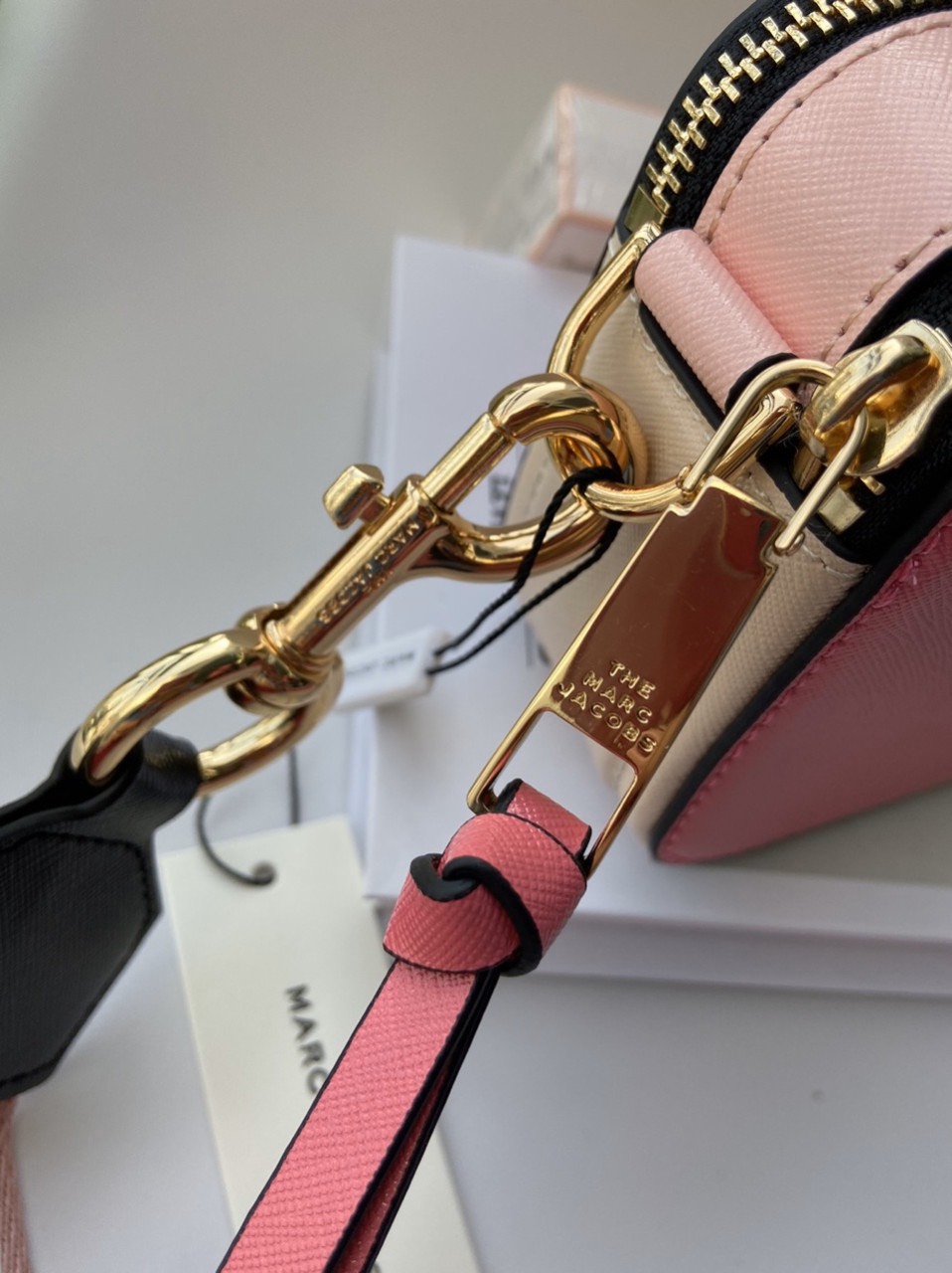 Túi đeo chéo nữ Marc Jacobs da thật màu hồng | Túi xách Snapshot Camera bag mẫu mới nhất 4