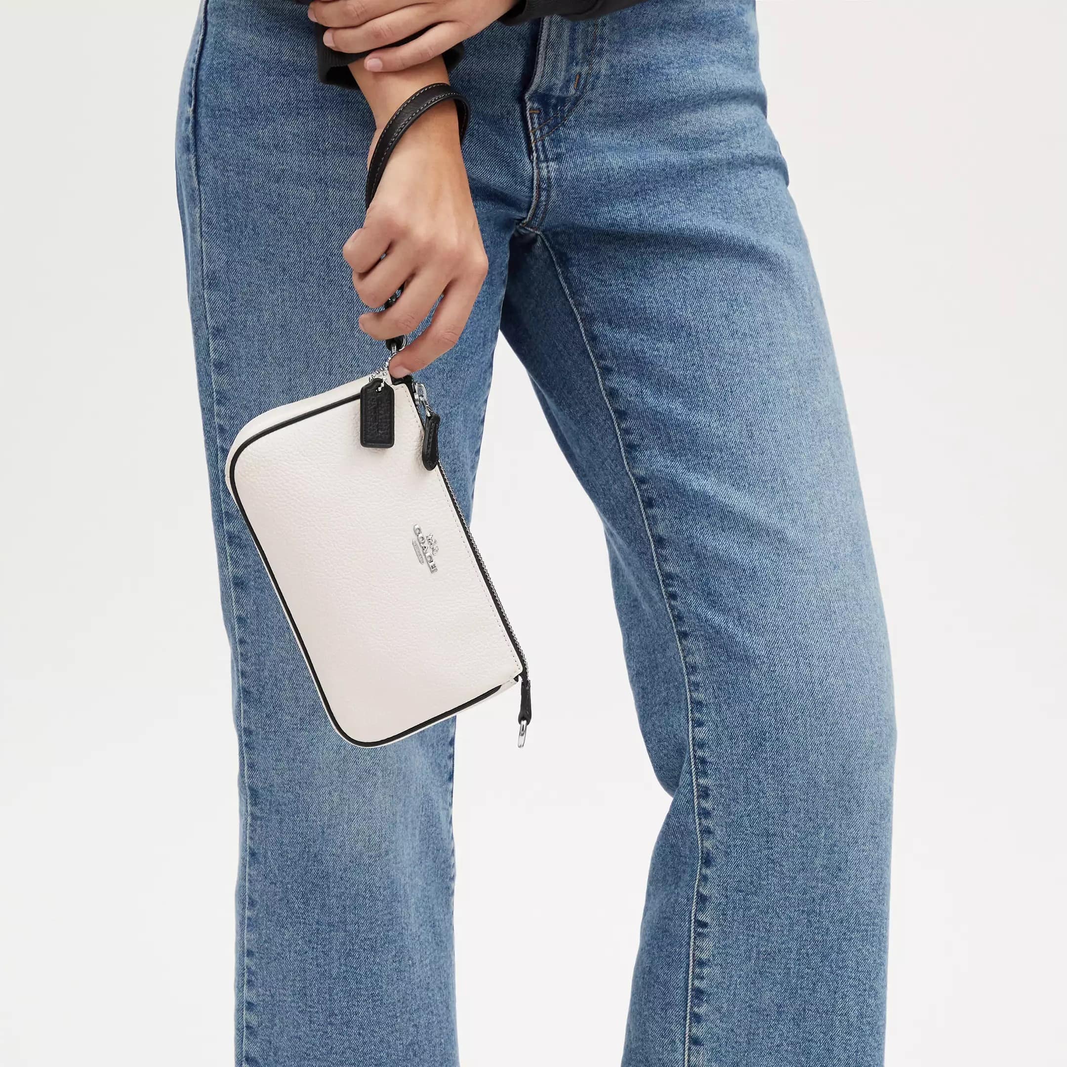 TÚI KẸP NÁCH COACH NOLITA 19 SILVER CHALK BLACK REFINED PEBBLE LEATHER CP490 6