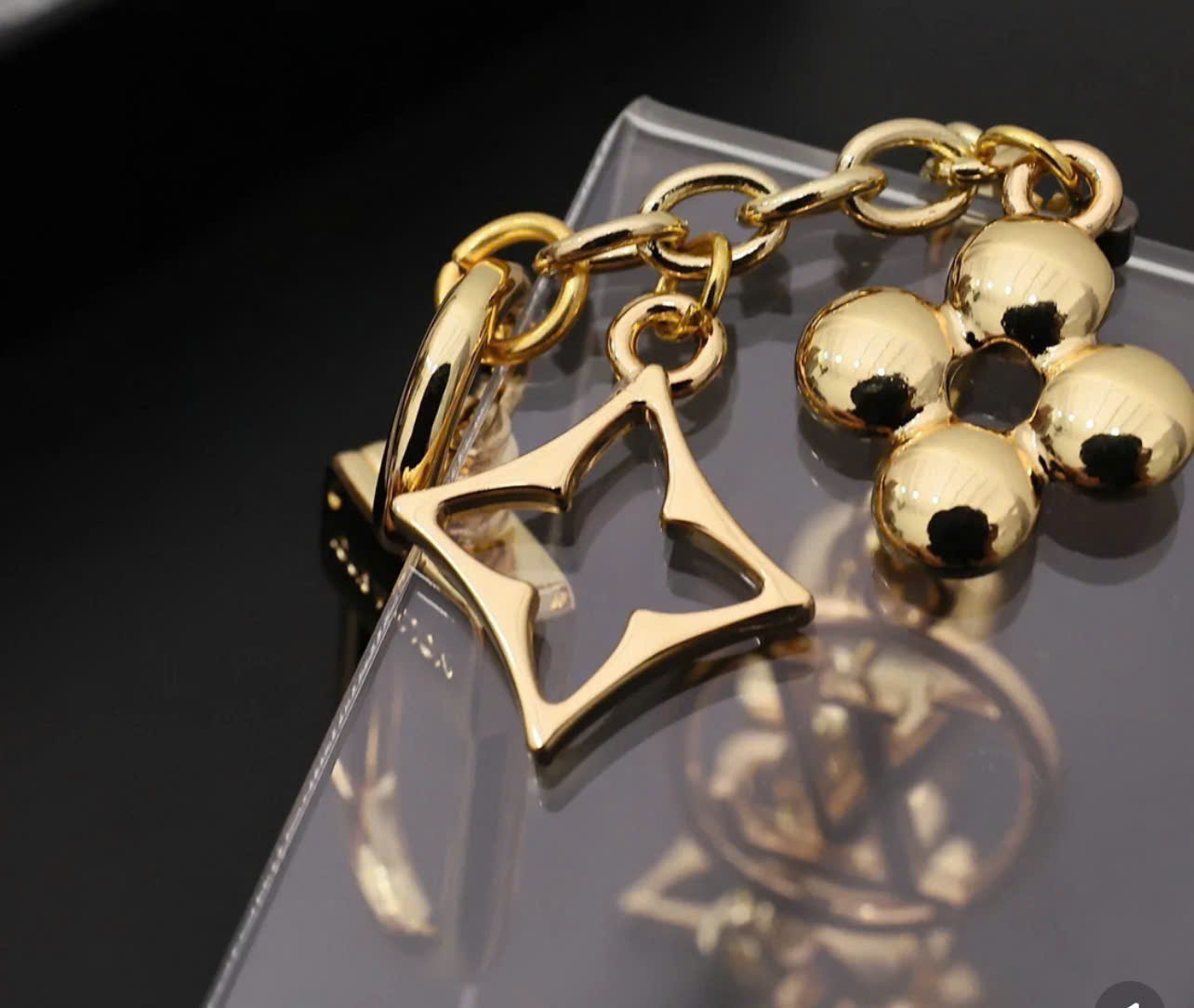 Dây đeo túi Louis Vuitton Fleur De Monogram Bag Charm Chain 4