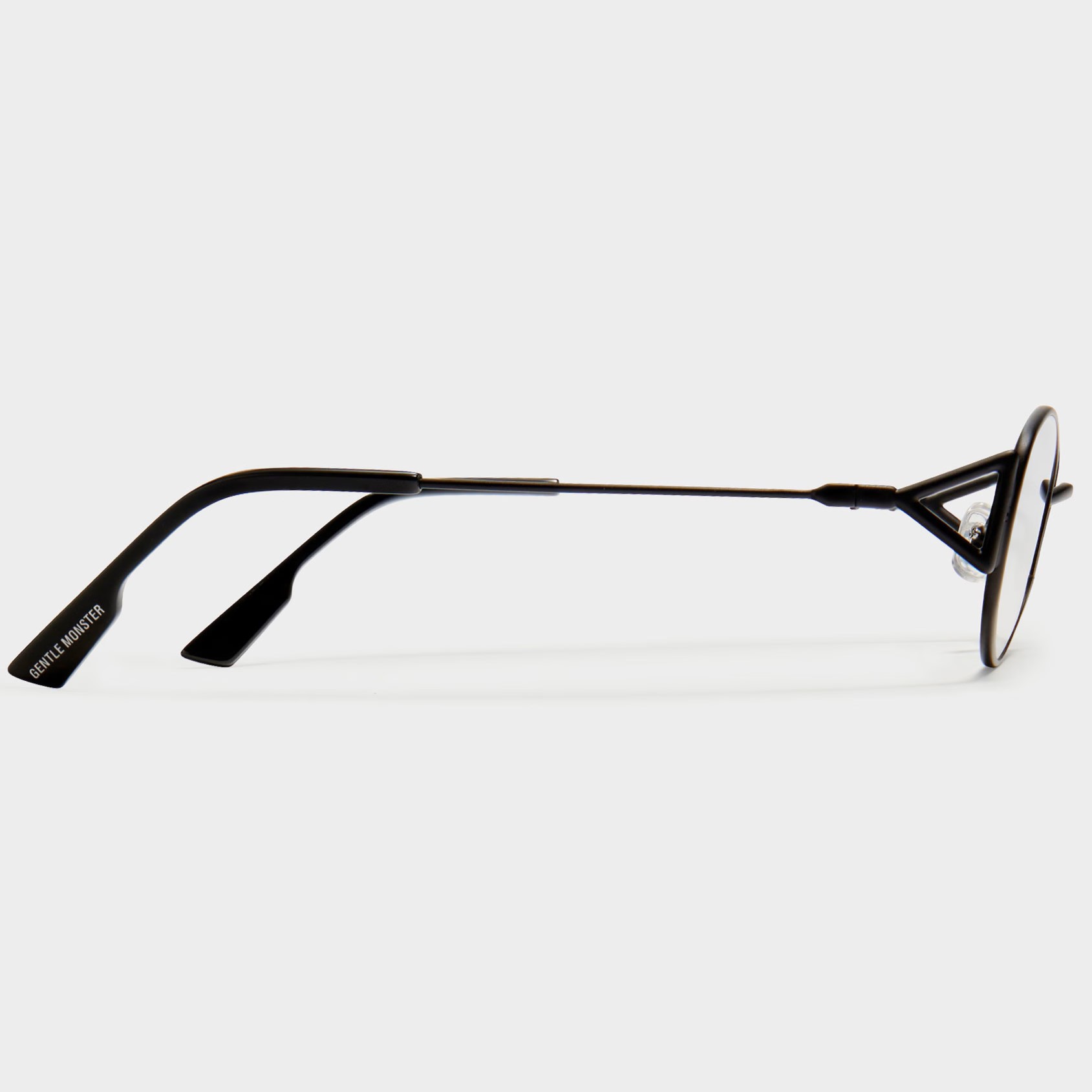 Kính mát Gentle Monster Moneta M01 Oval Acetate Frame 4