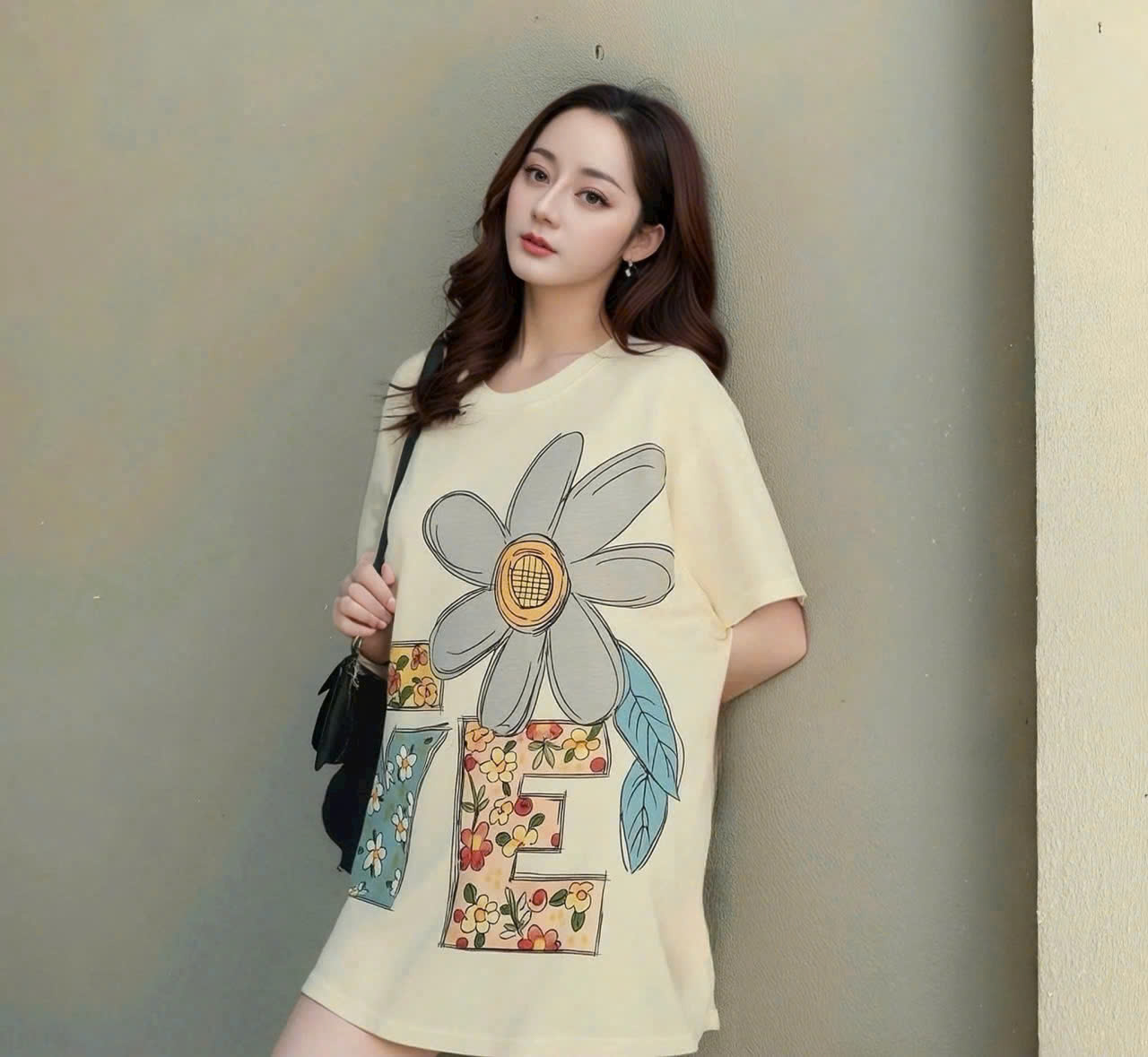 Áo thun phom rộng nữ gucci họa tiết hoa 2
