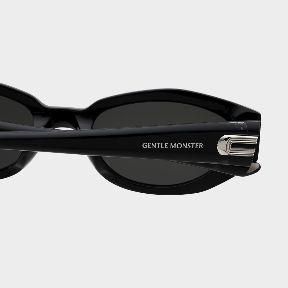 Kính mát Gentle Monster Dada 01 Black Lenses Butterfly Shape Black Acetate Frame 20