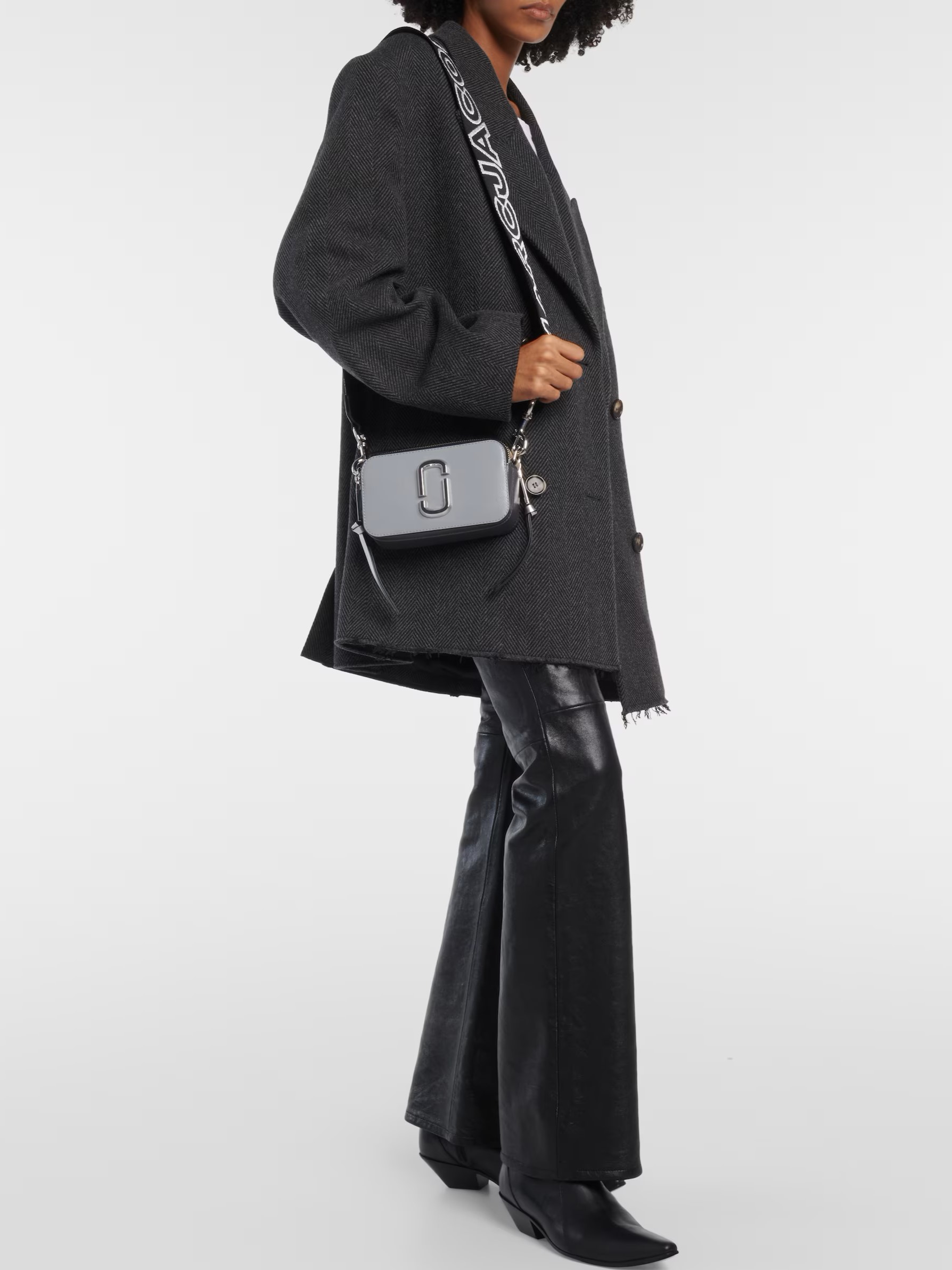 Túi đeo chéo nữ Marc Jacobs màu xám The Snapshot Crossbody Bag In Wolf Grey Multi 11