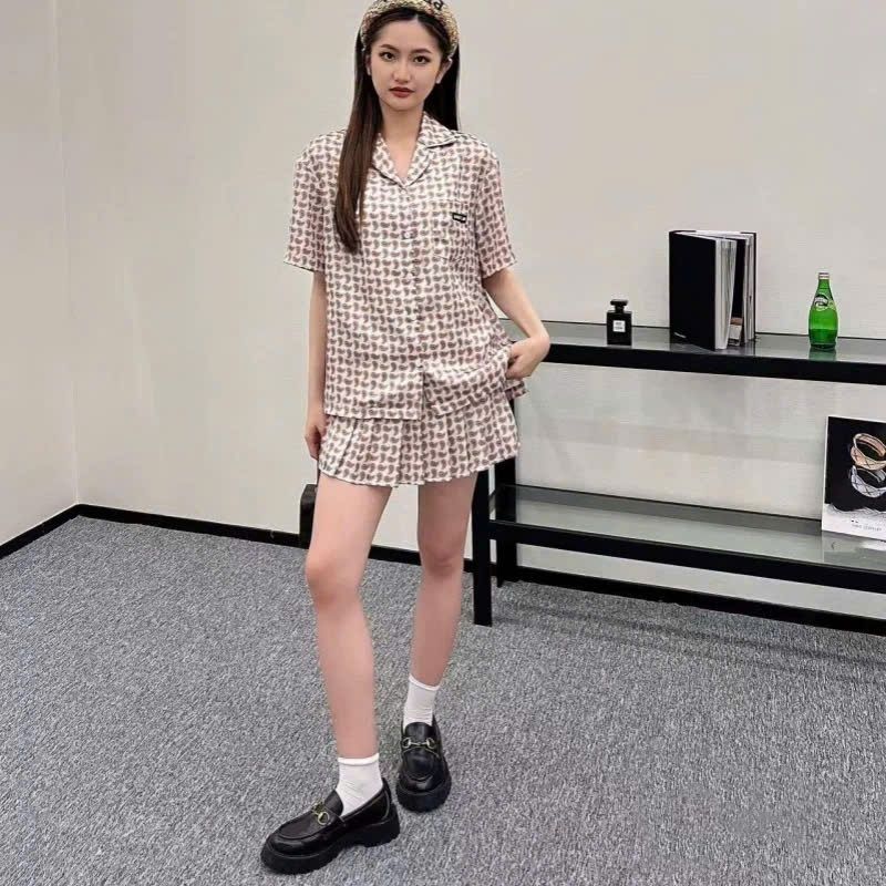 Set áo váy xếp ly Miu Miu 1