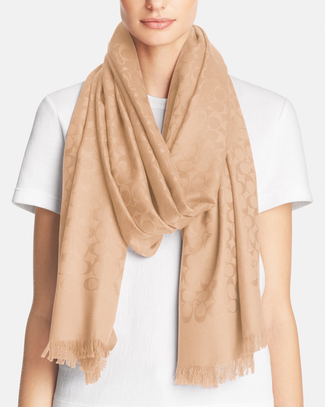 KHĂN CHOÀNG CỔ COACH CHAMPAGNE SIGNATURE TEXTURED STOLE WITH TASSELS 3