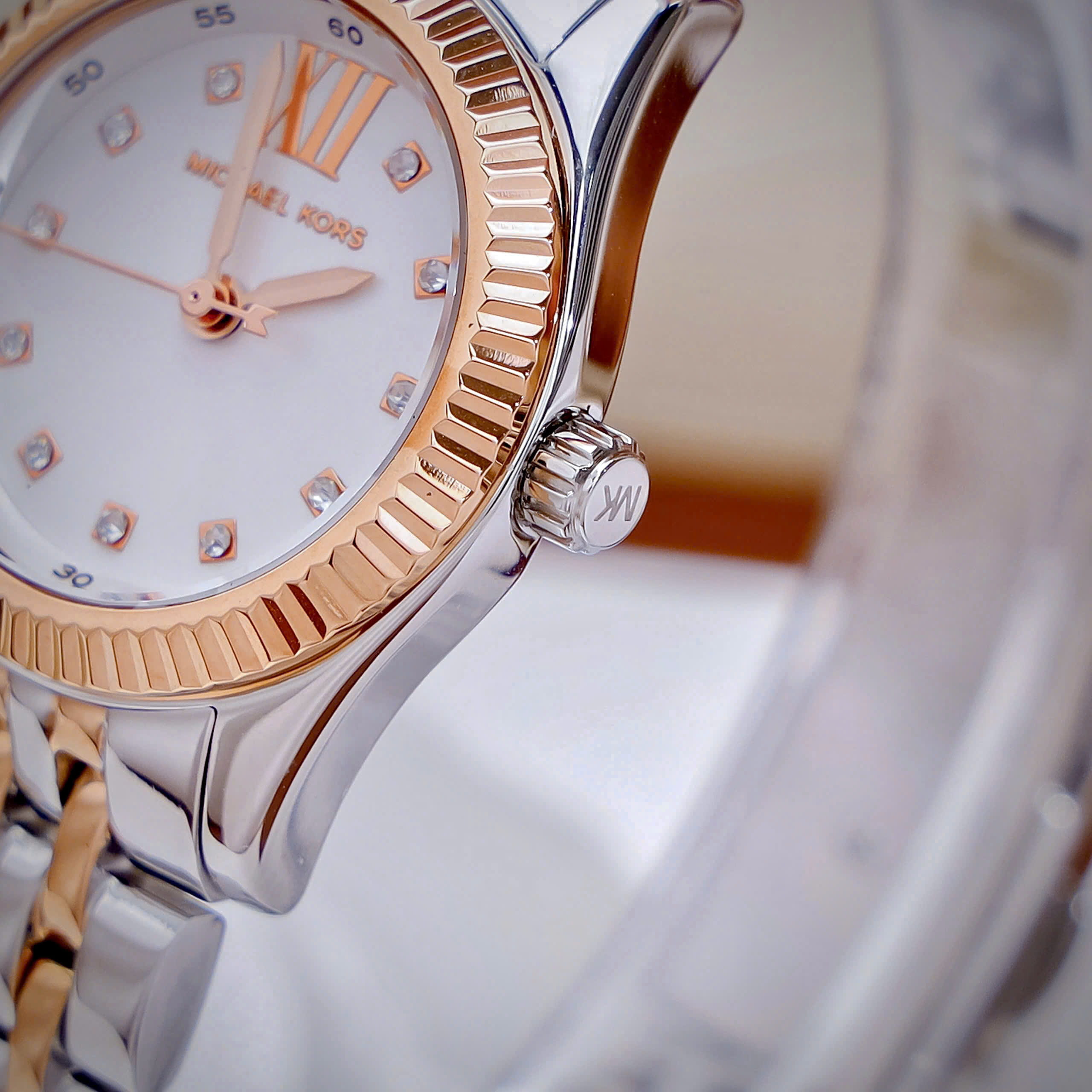Đồng hồ MK nữ Michael Kors Lexington Pavé Two-Tone Watch and Slider Bracelet Gift Set MK4817 12