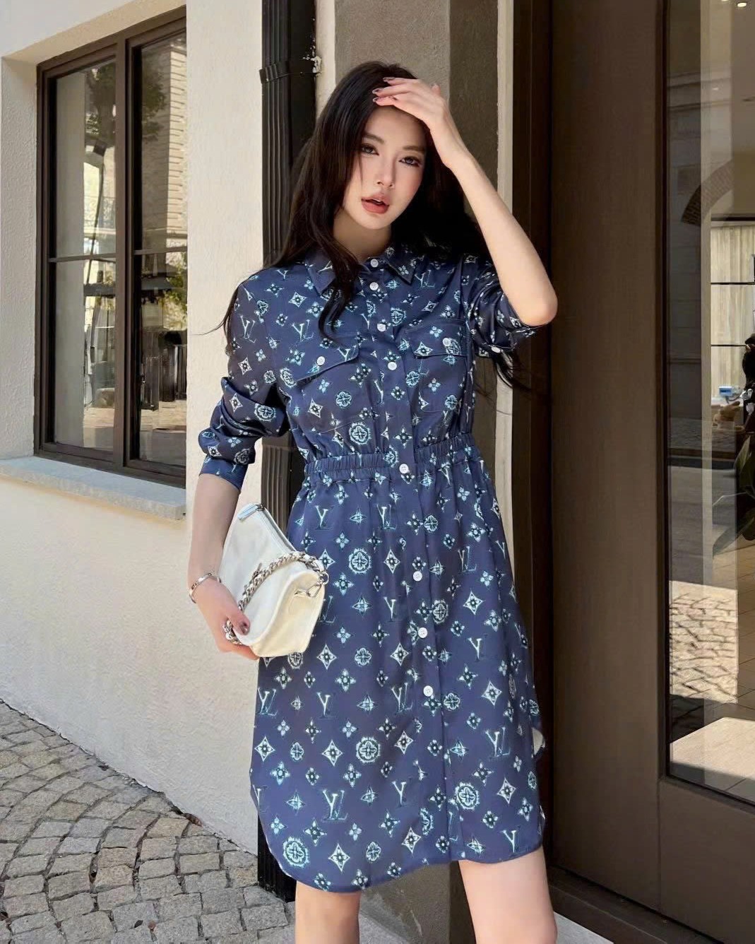 Áo đầm LV nữ tay dài cổ sơ mi bo eo xanh dương và trắng 7