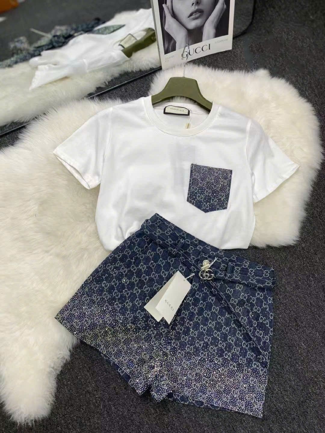 Set bộ áo thun trắng quần short nữ lưng cao Gucci đính đá 5