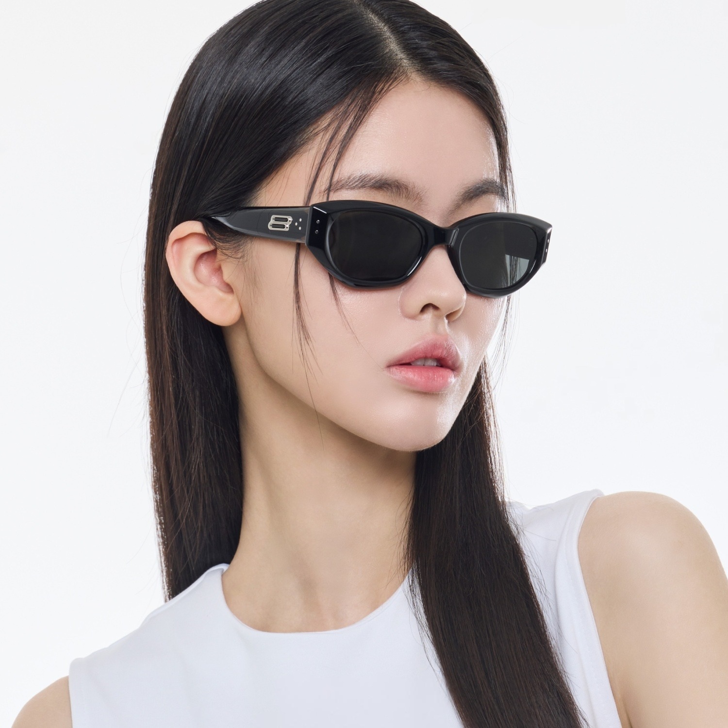 Mắt kính Gentle Monster Benven 01 Black Acetate Frame 8