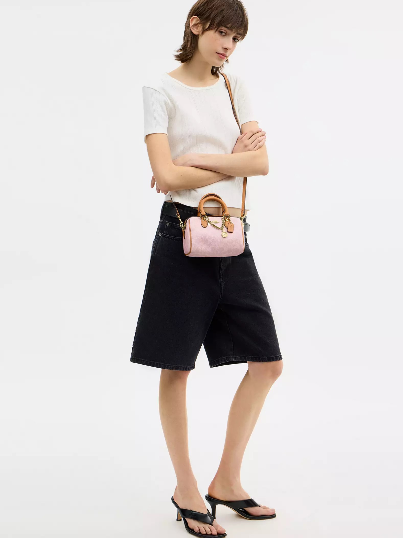 Túi Coach Mini Rowan Crossbody Bag In Signature Canvas With Charms Powder Pink CEK79 6