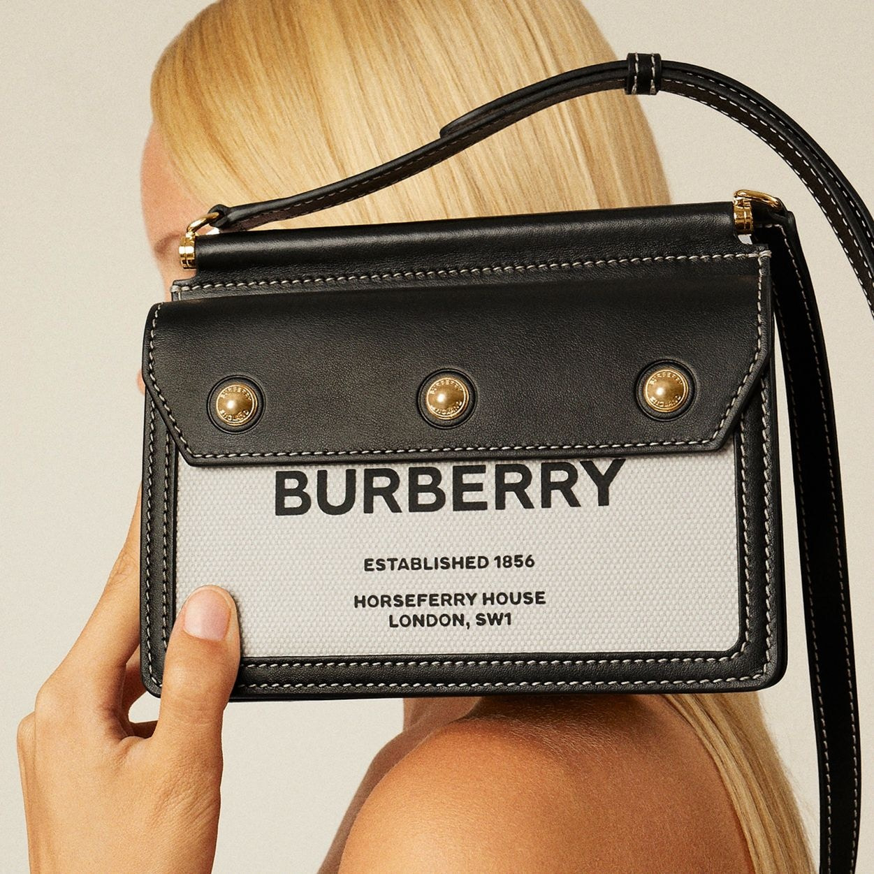 Túi Burberry Mini Horseferry Print Title Bag with Pocket Detail 4