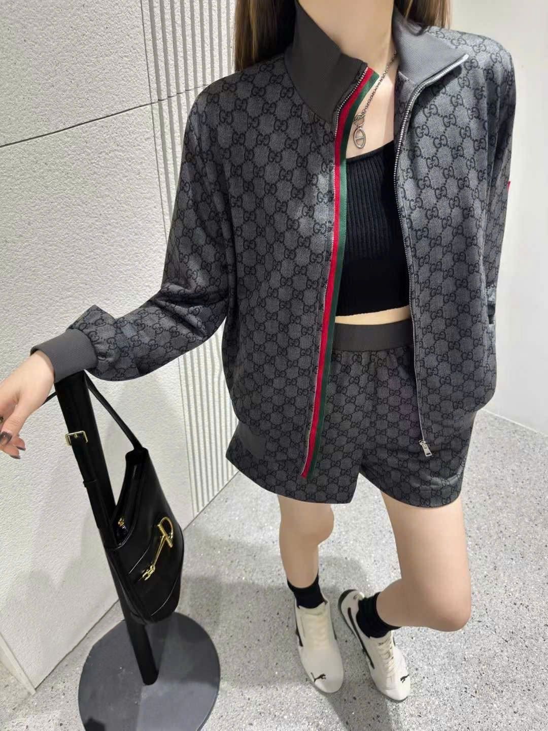 Set áo khoác quần short Gucci 4