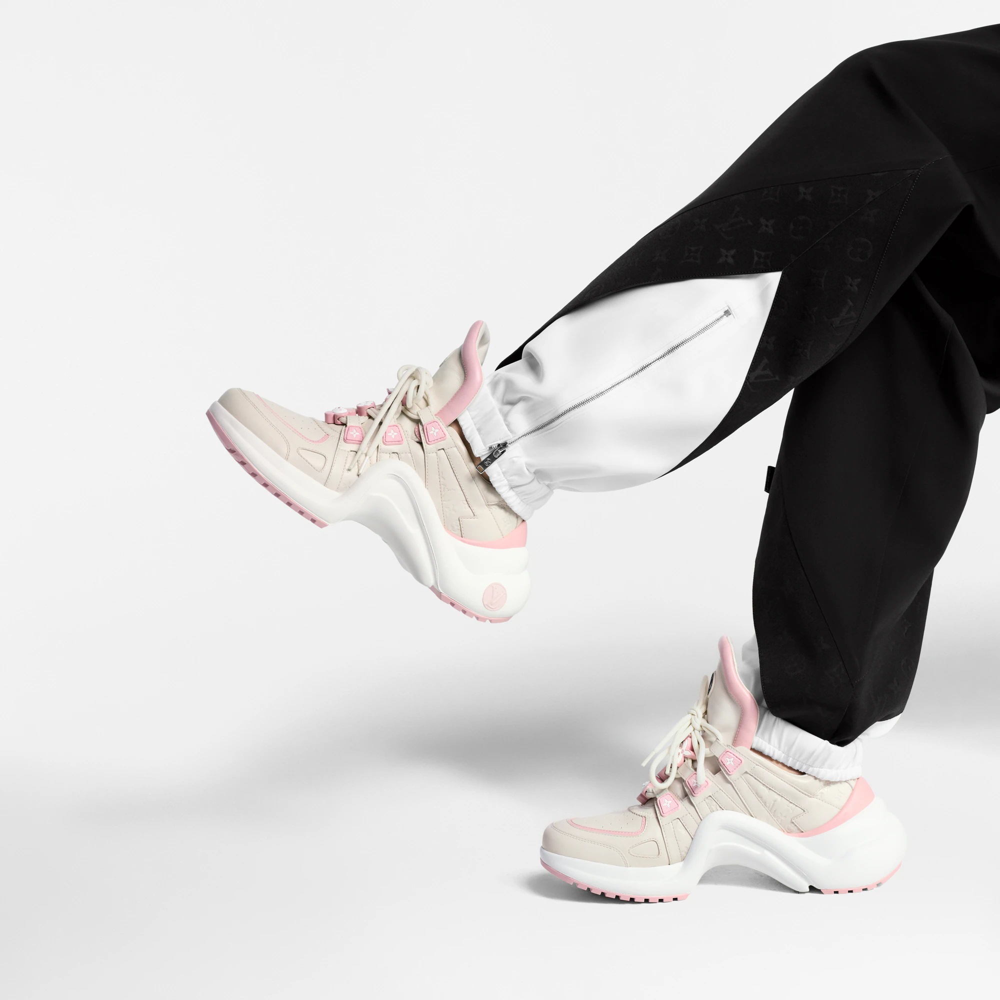 Giày LV nữ Louis Vuitton Archlight Sneaker Violet Calfskin 1AD291 1
