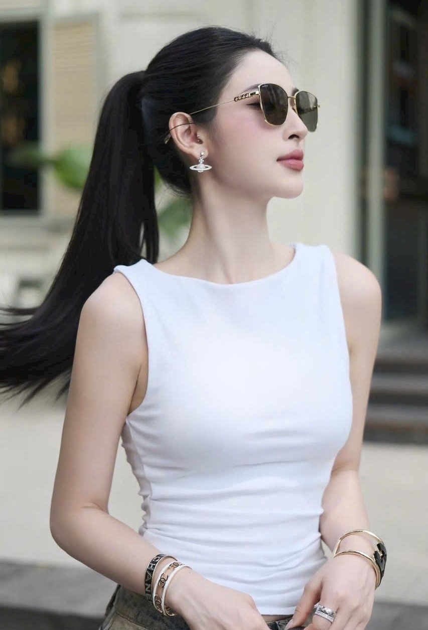 Kính Mát Nữ Gucci Sunglasses GG1805SA 001 10