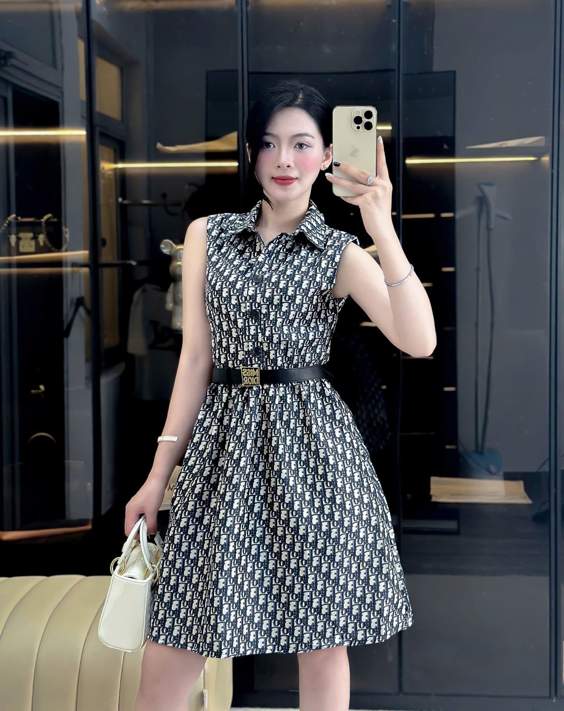 Áo đầm nữ Dior kèm thắt lưng 3