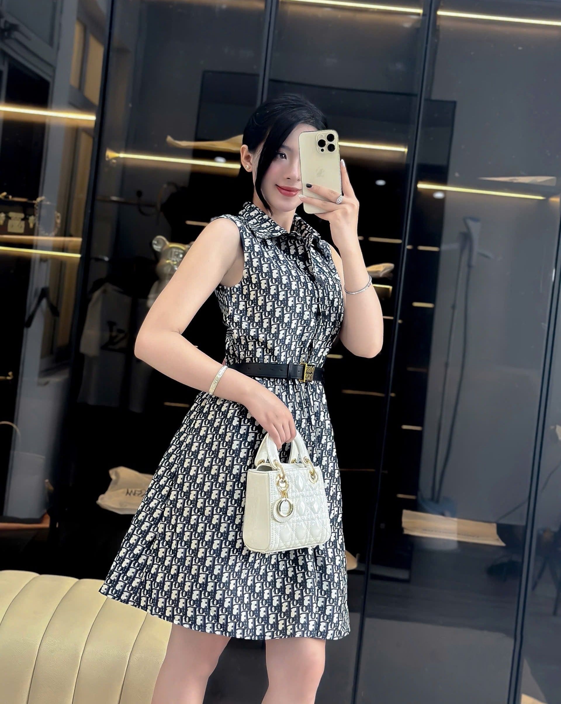 Áo đầm nữ Dior kèm thắt lưng 5