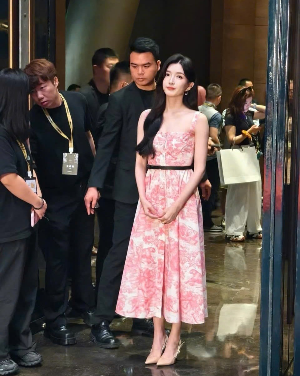 Váy đầm Dior Dioriviera Flared Mid-Length Dress 2