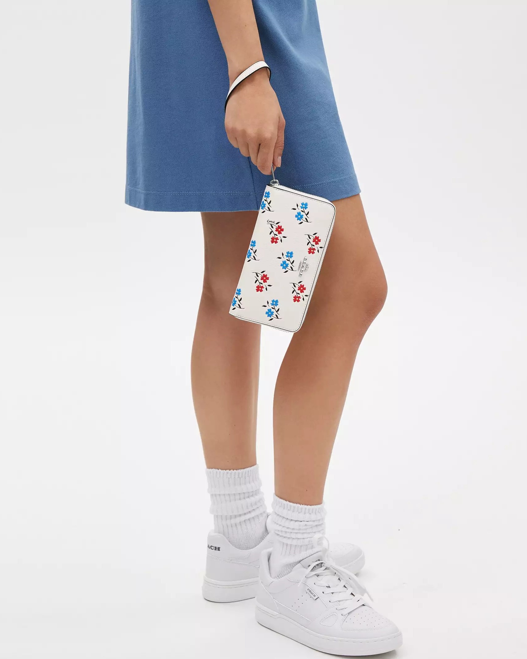 Ví Coach nữ dài Long Zip Around Wallet With Floral Print CT919 4