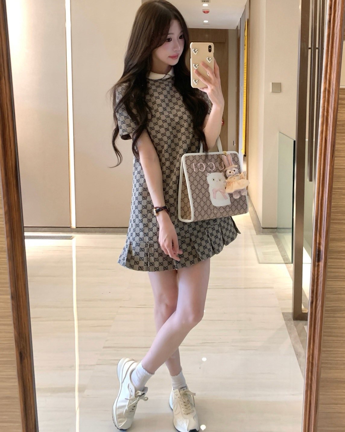 Áo đầm nữ phối cổ bẻ dáng váy xếp tầng Gucci 8