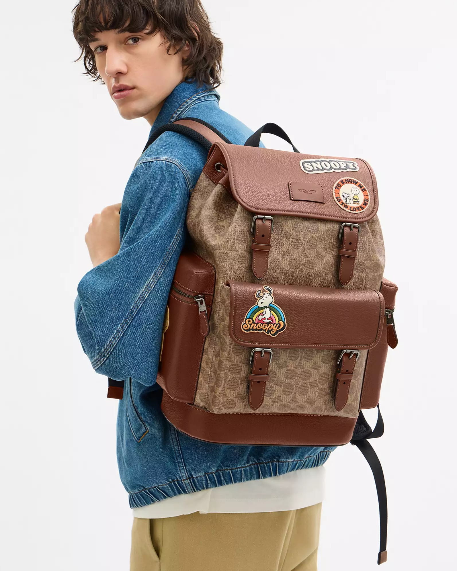 Balo Coach X Peanuts Sprint Backpack In Signature Canvas With Patches CBI44 3