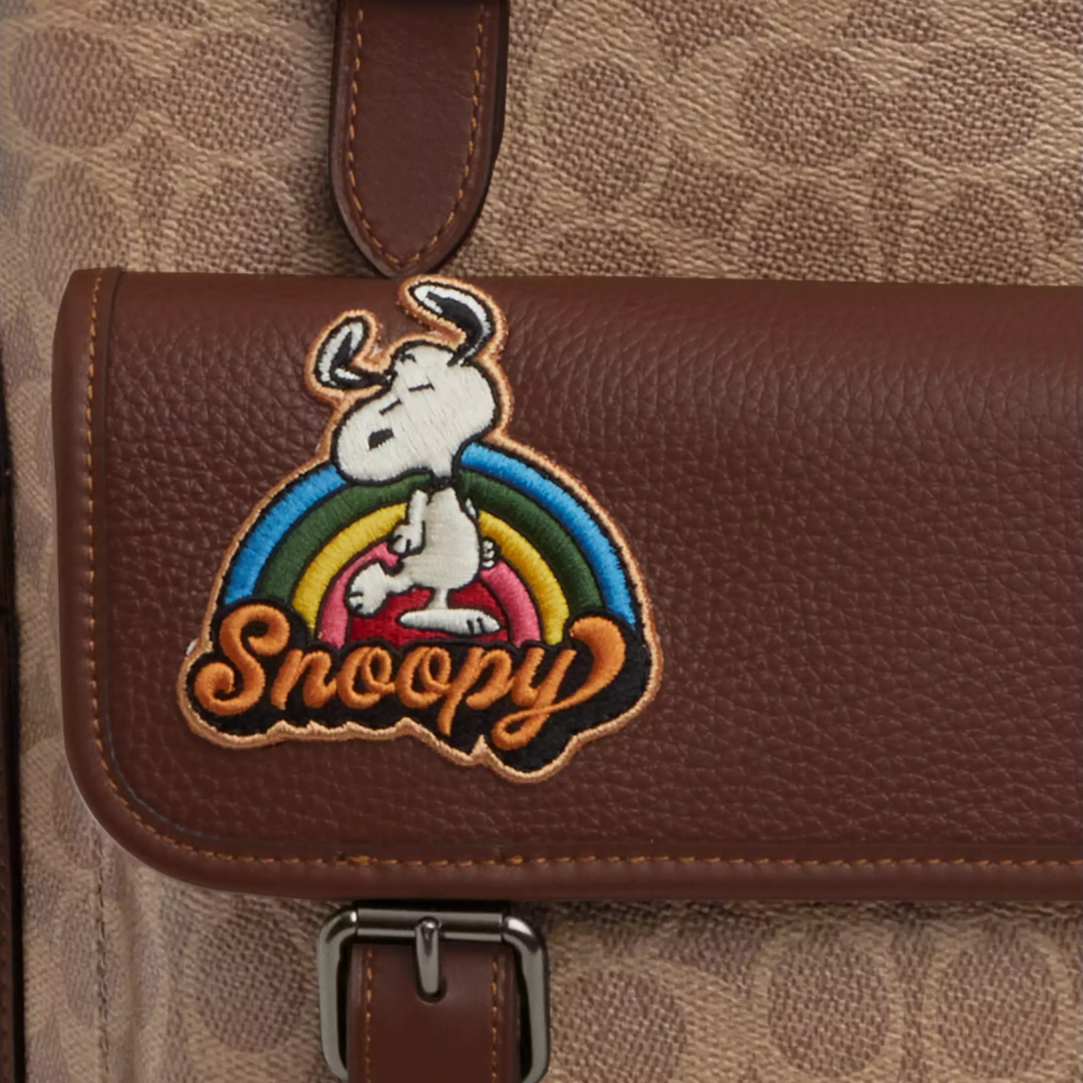Balo Coach X Peanuts Sprint Backpack In Signature Canvas With Patches CBI44 4