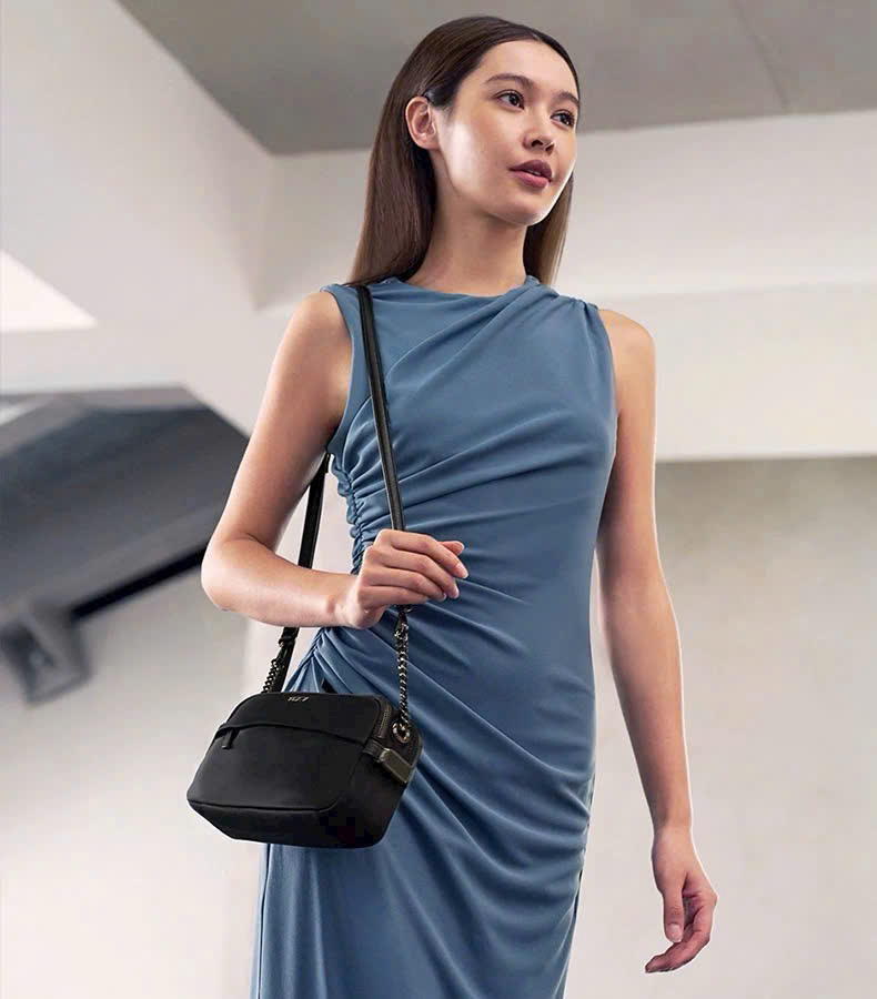 Túi xách nữ Tumi Voyageur Colette Crossbody 5