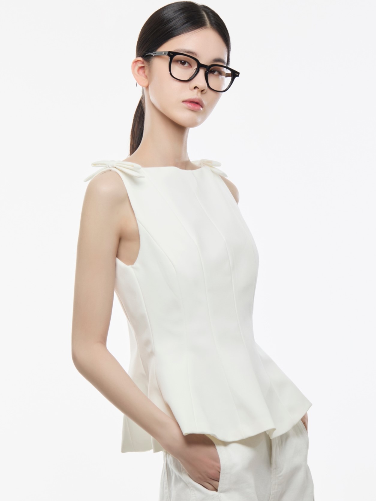 Kính Gentle Monster Kubo 01 Square Glasses in Black Acetate Frame Clear Lenses 14