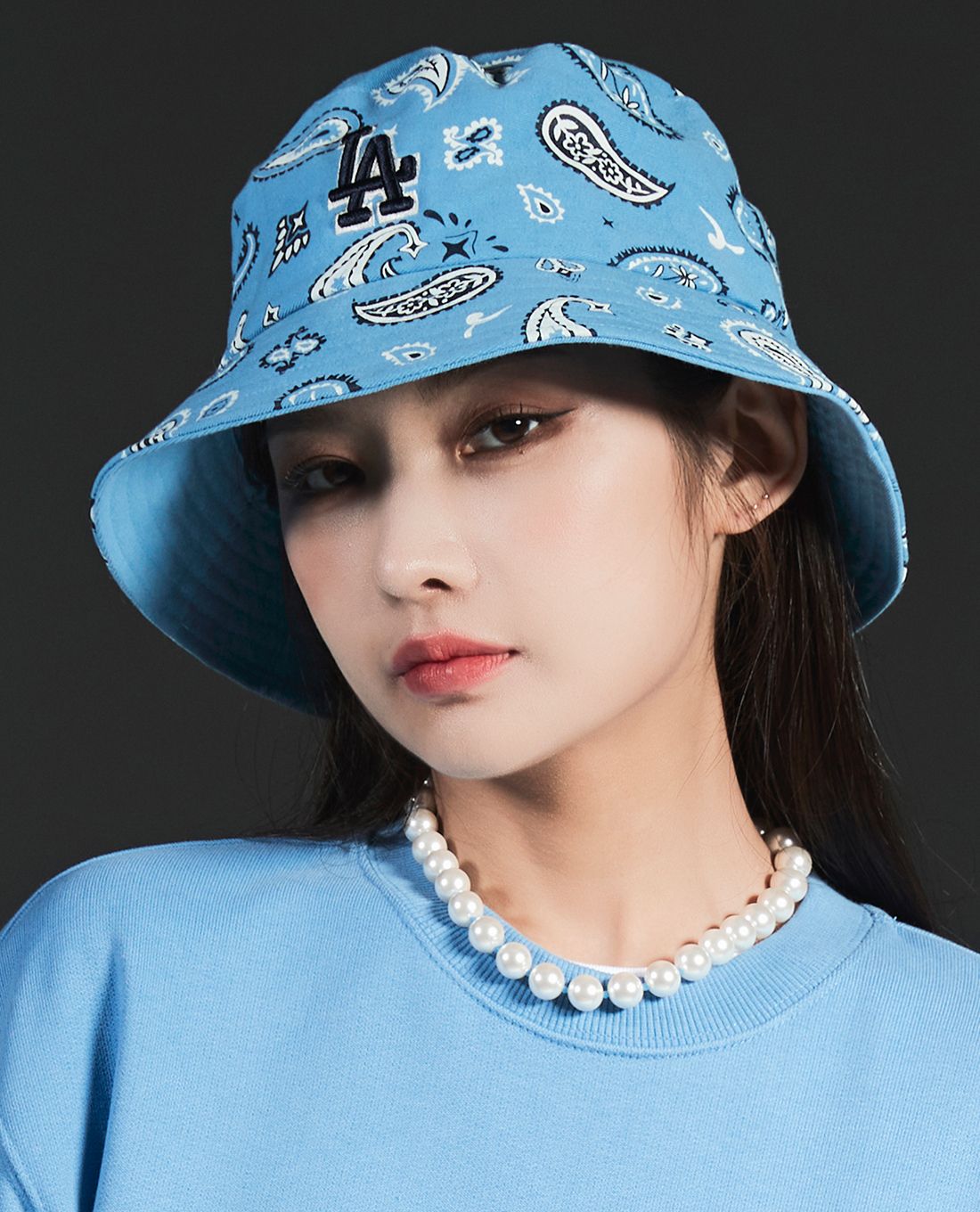 Mũ MLB Paisley Bucket Hat LA Dodgers 3AHT0292N-07BLL màu xanh 3