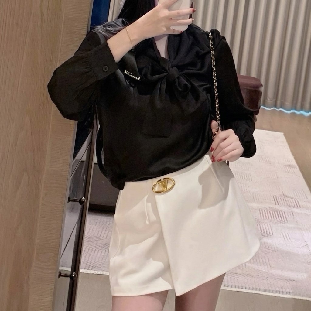 Áo đen cột nơ vải lụa Valentino 6