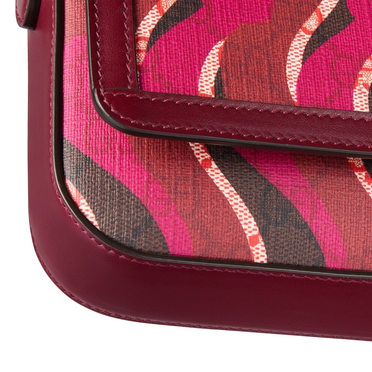 Túi Gucci Small Shoulder Bag With GG Supreme Canvas Snake Motif 1