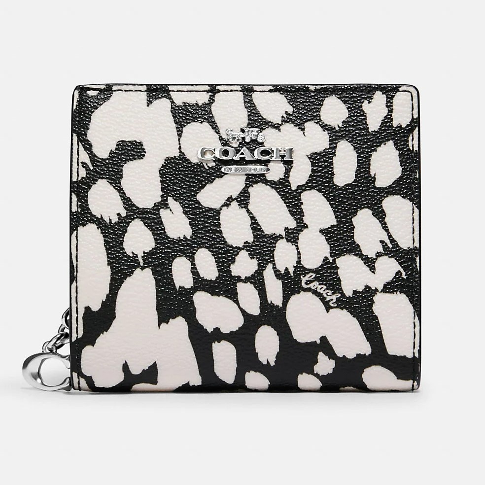 VÍ NGẮN NỮ COACH SNAP WALLET WITH SPOTTED ANIMAL PRINT 2