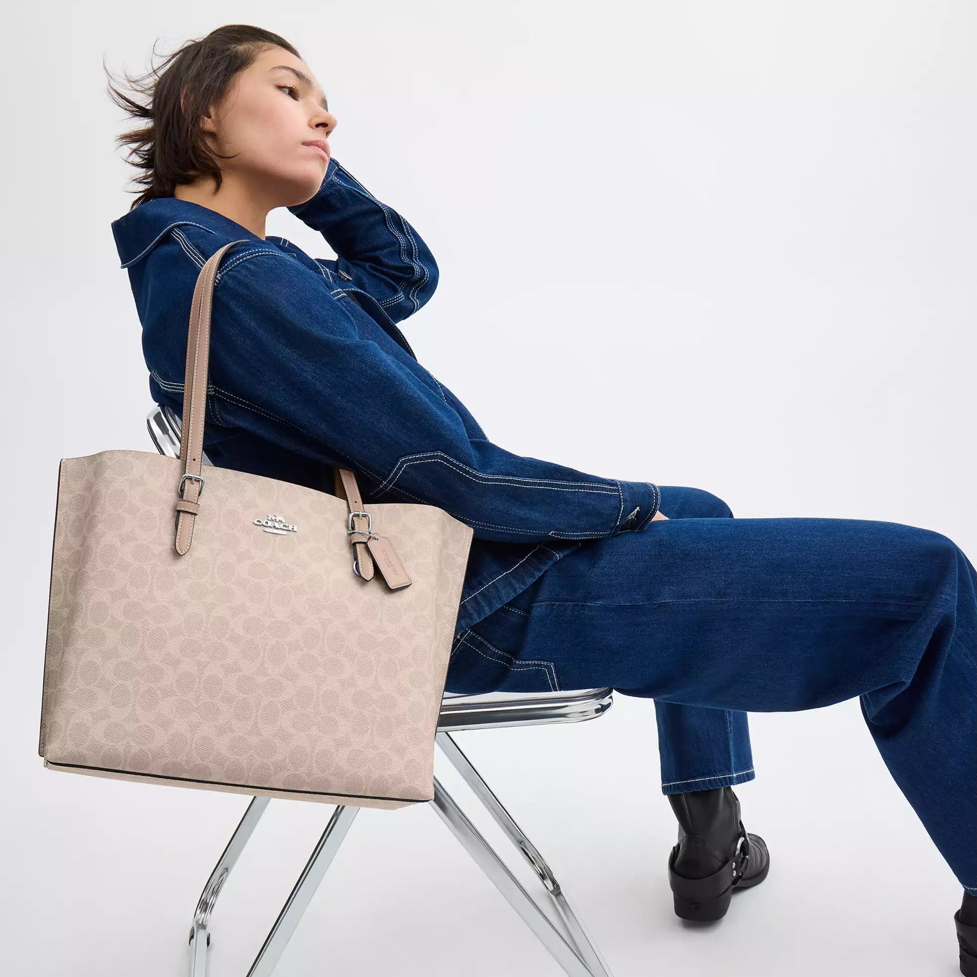Túi Coach nữ Mollie Tote Bag In Signature Canvas Silver Sand CV967 10