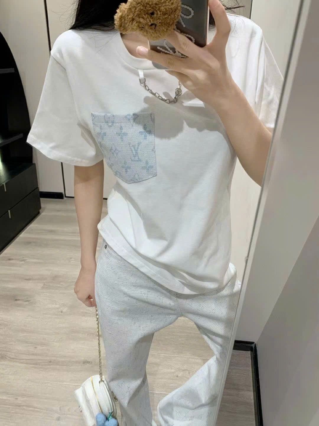 Set áo thun quần dài trắng Louis Vuitton 9