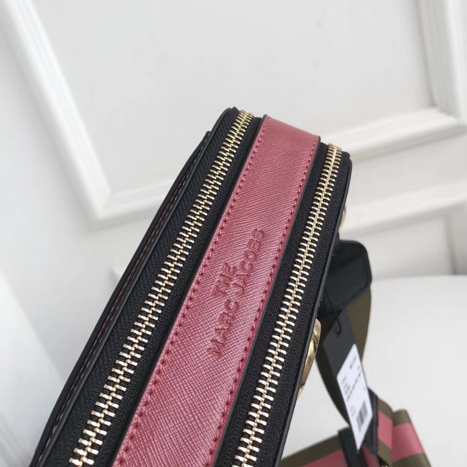 Túi đeo chéo nữ Marc Jacobs da thật màu hồng | Túi xách Snapshot Camera bag mẫu mới nhất 14