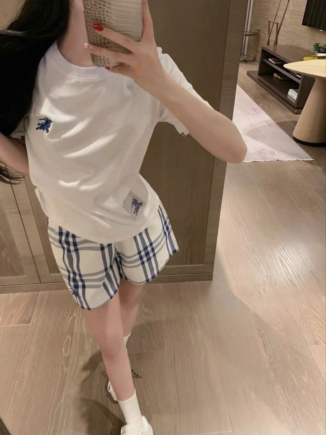 Set bộ áo thun polo quần short vải ngắn Burberry 5