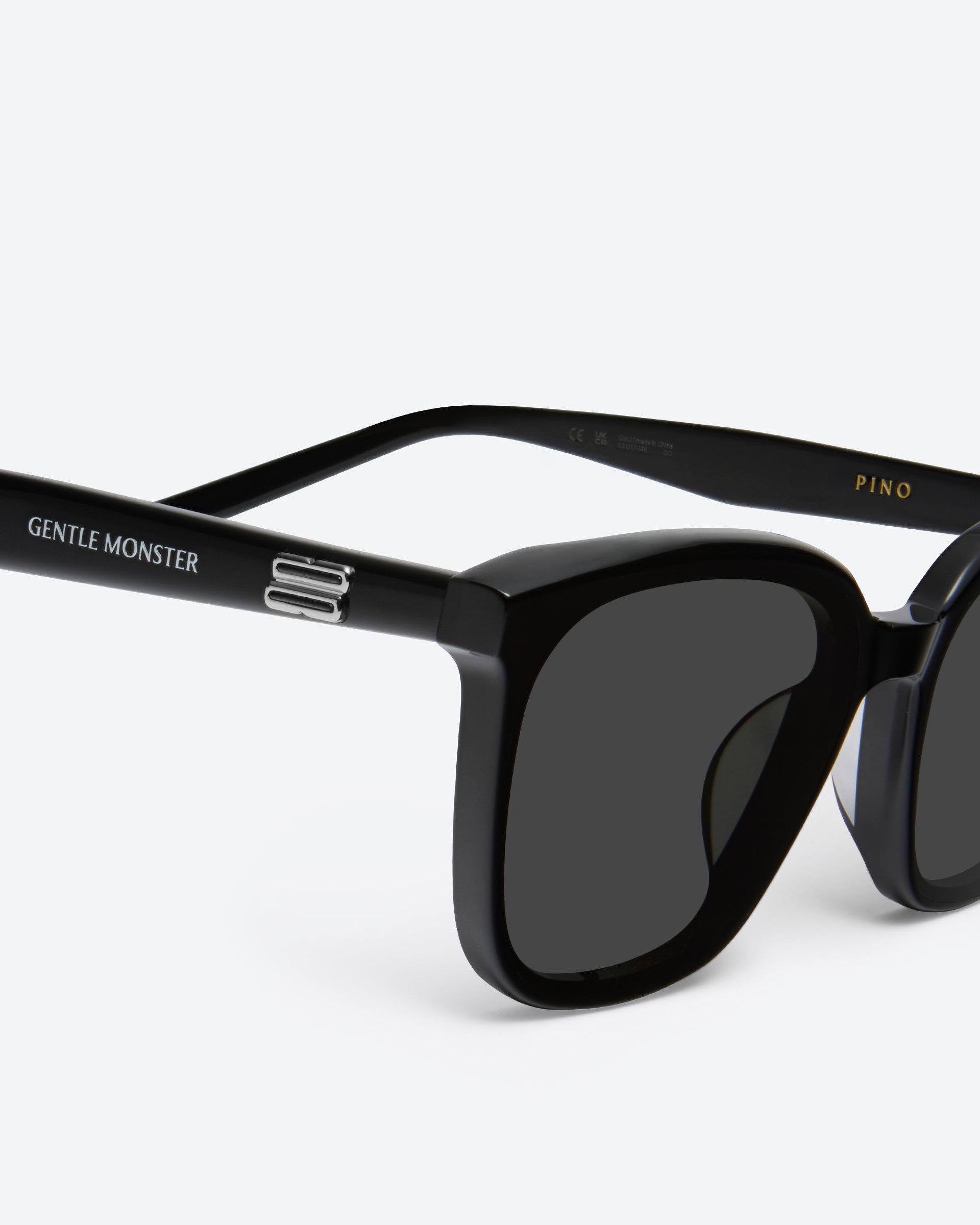 Kính mát thời trang GM Gentle Monster Pino 01 Black Lenses Black Acetate Frame 4