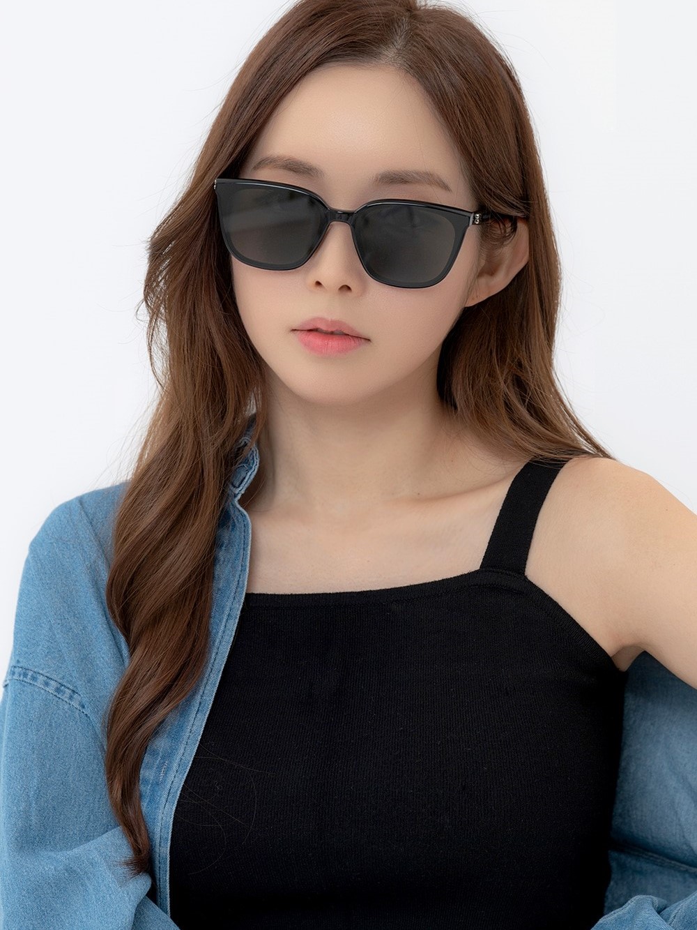 Kính mát thời trang GM Gentle Monster Pino 01 Black Lenses Black Acetate Frame 11