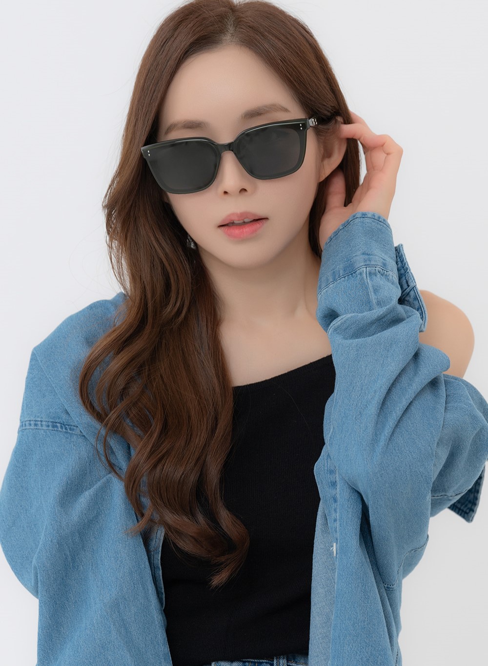 Mắt Kính Gentle Monster Tote KC2 Black Lenses Translucent Khaki Acetate Frame 1