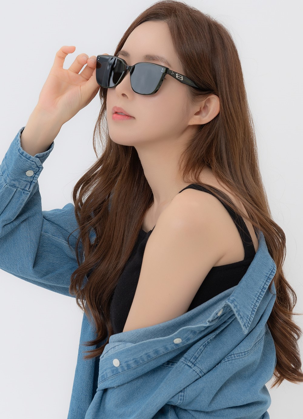Mắt Kính Gentle Monster Tote KC2 Black Lenses Translucent Khaki Acetate Frame 4