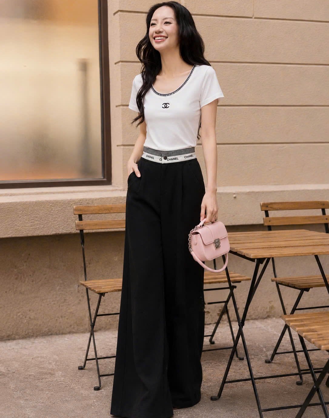 Set áo tay ngắn quần dài suông phối màu trắng đen Chanel 1