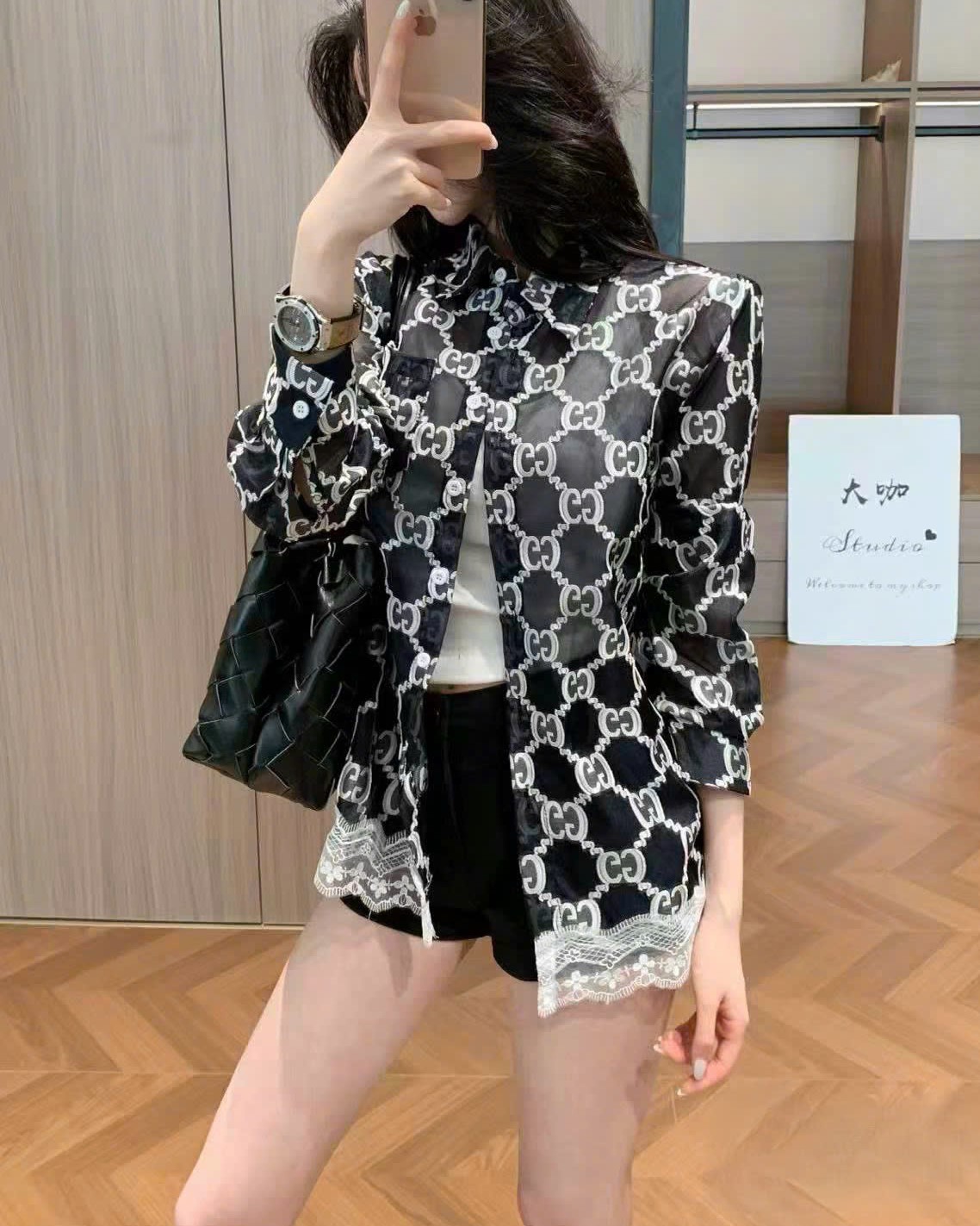 Áo sơ mi nữ tay dài đen phối trắng Gucci 11