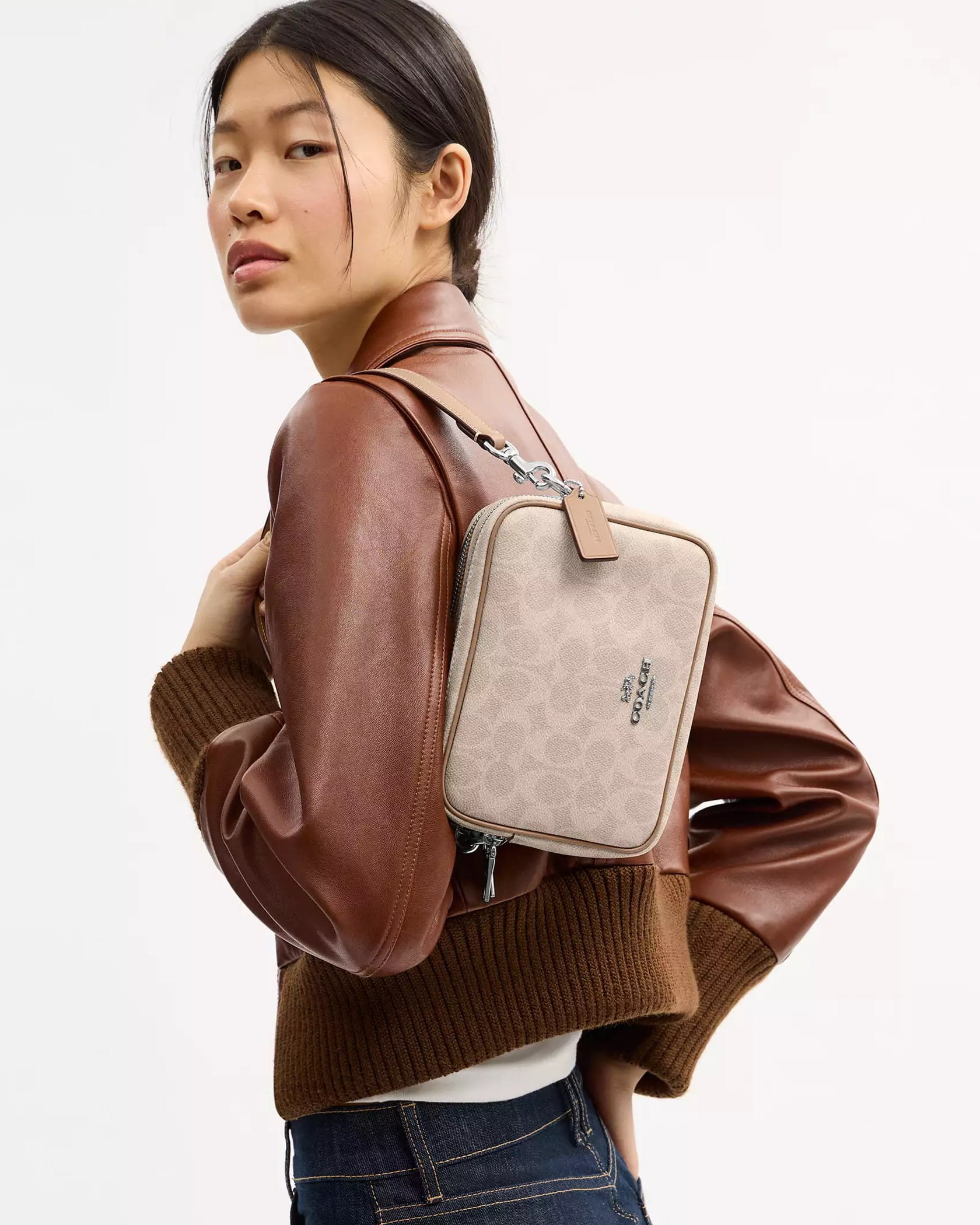 Túi Coach Mini Carey Crossbody Bag In Signature Canvas Taupe CEK69 11