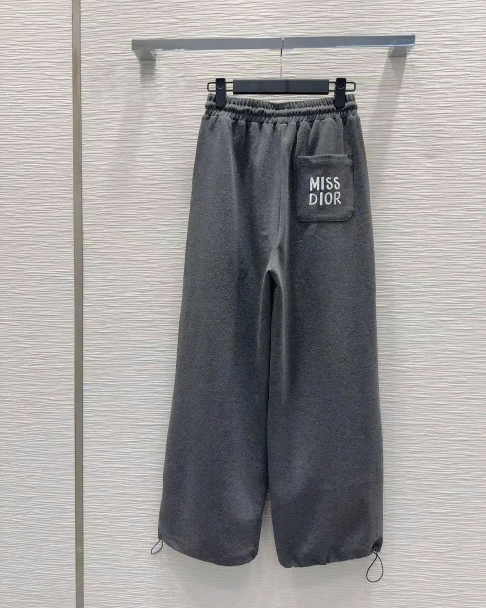 Quần dài thun xám suông Dior 2