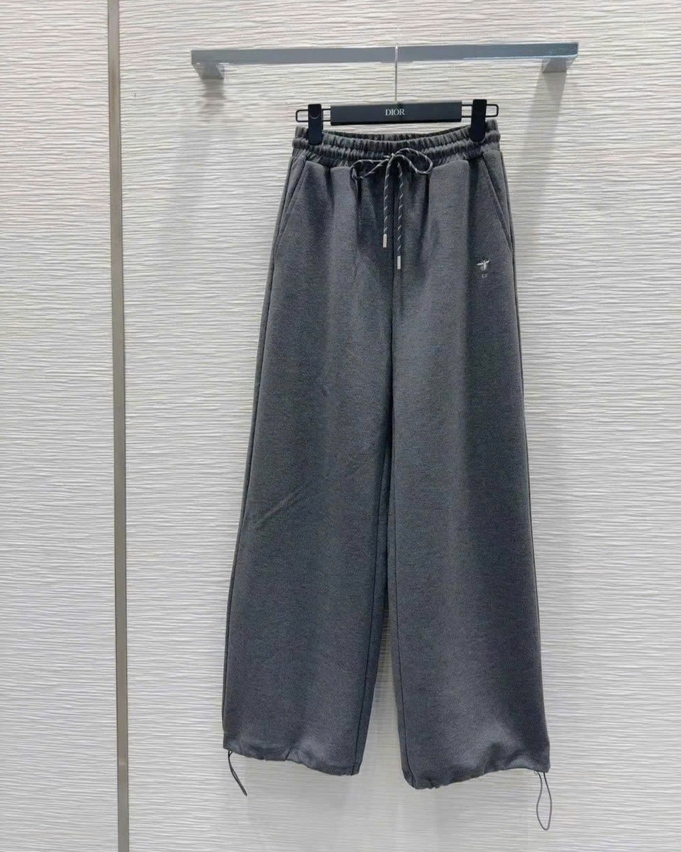 Quần dài thun xám suông Dior 5