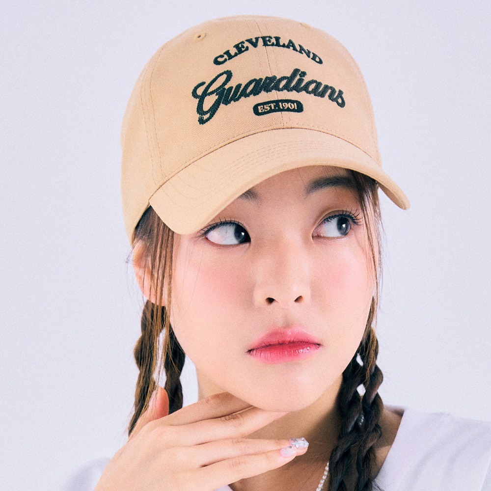 Mũ MLB Varsity Lettering Ball Cap Cleveland Guardians L Camel Cap 3ACPL033N-45CAL 10
