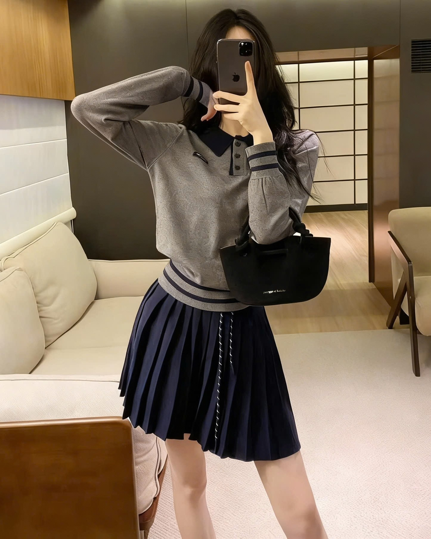 Set áo tay dài màu xám váy ngắn xếp ly Miu Miu 7