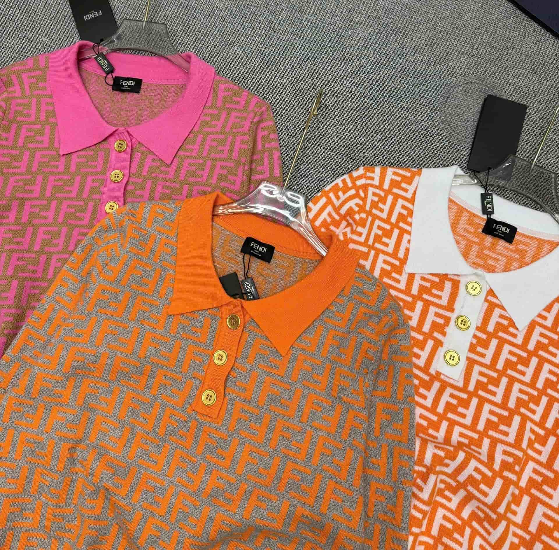 Áo tay dài cổ polo Fendi 6
