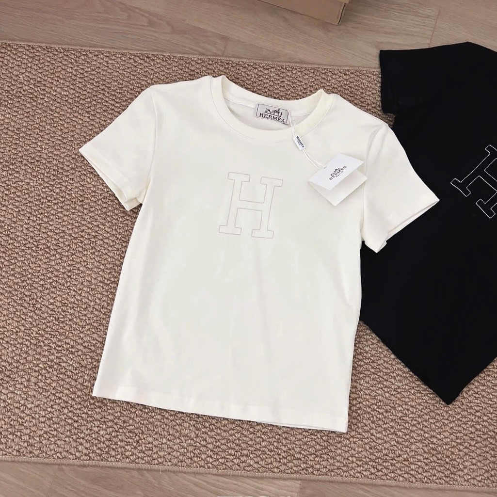 Áo thun nữ tay ngắn cổ tròn trắng Hermes 1